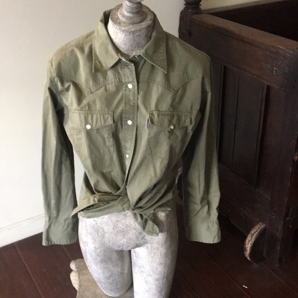 Carhartt Tops - Olive Carhartt long sleeve button up